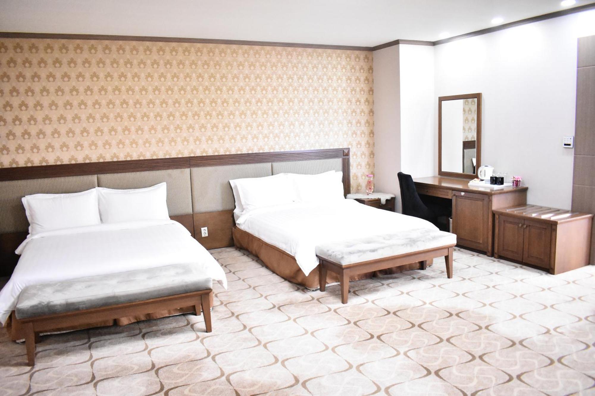 Sunjin Grand Hotel Ulan Bator Eksteriør bilde